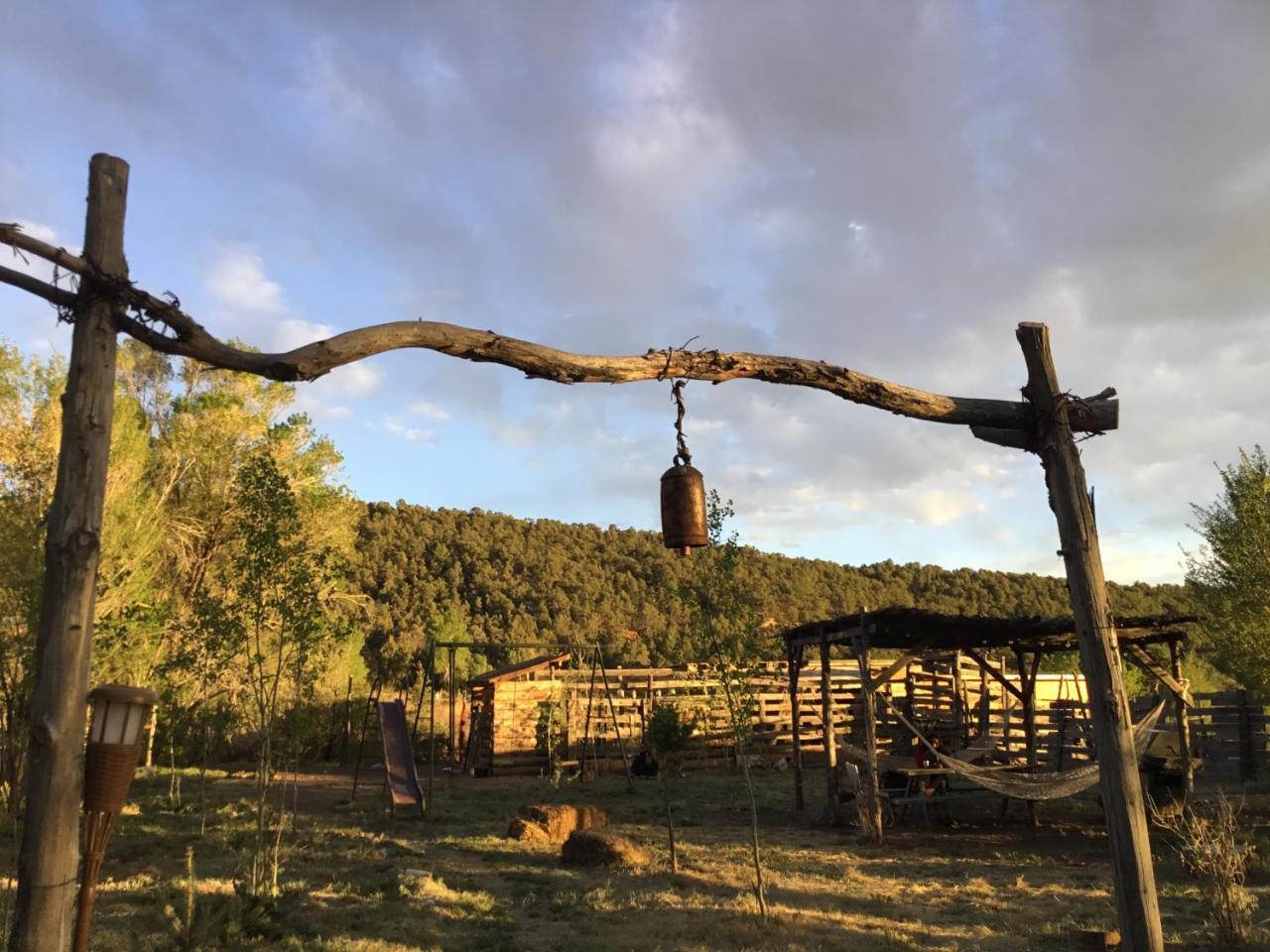 Taos Goji Farm & Eco-Lodge Retreat Arroyo Seco Екстер'єр фото